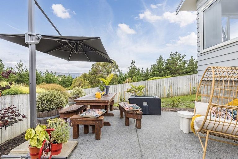 Photo of property in 152 Endeavour Drive, Whitby, Porirua, 5024