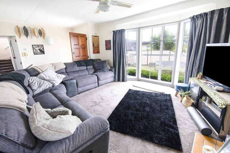 Photo of property in 19 Lichfield Crescent, Tamatea, Napier, 4112