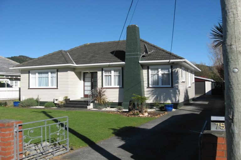 Photo of property in 75 Hyde Street, Wainuiomata, Lower Hutt, 5014