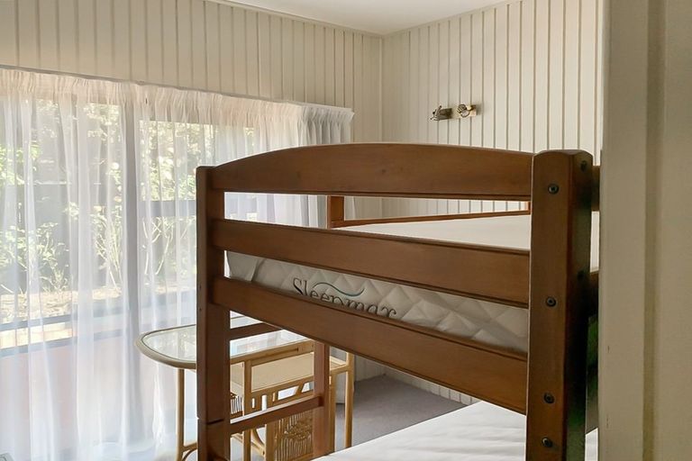 Photo of property in 18 Aintree Crescent, Awapuni, Palmerston North, 4412