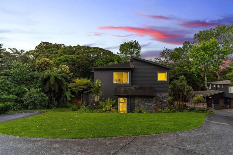 Photo of property in 25 Bemrose Place, Cockle Bay, Auckland, 2014