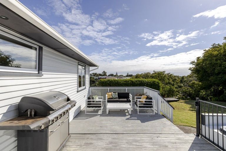 Photo of property in 10 Holford Street, Westown, New Plymouth, 4310