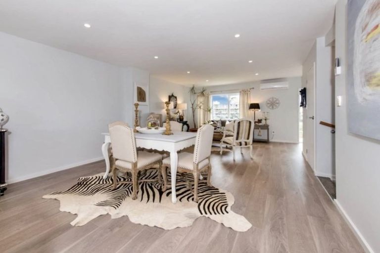 Photo of property in 85 Bordeaux Parade, Te Atatu South, Auckland, 0610