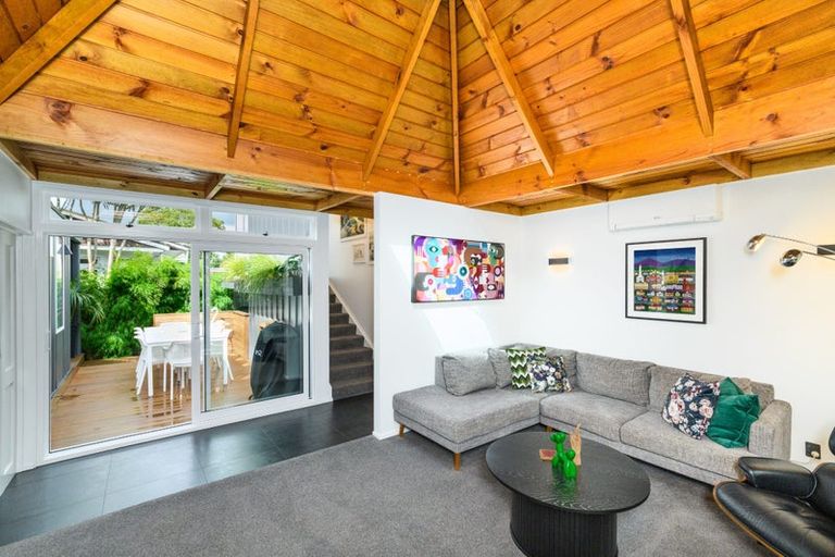Photo of property in 161 Victoria Avenue, Hokowhitu, Palmerston North, 4410