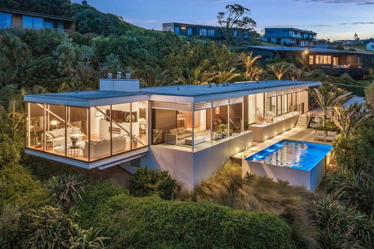 Photo of property in 94-98 Lax Crescent, Leigh, 0985