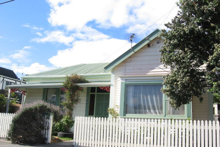 Photo of property in 4 Richmond Street, Petone, Lower Hutt, 5012