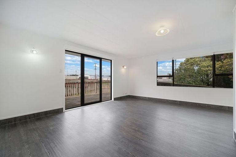 Photo of property in 344 Main Road, Huapai, Kumeu, 0810
