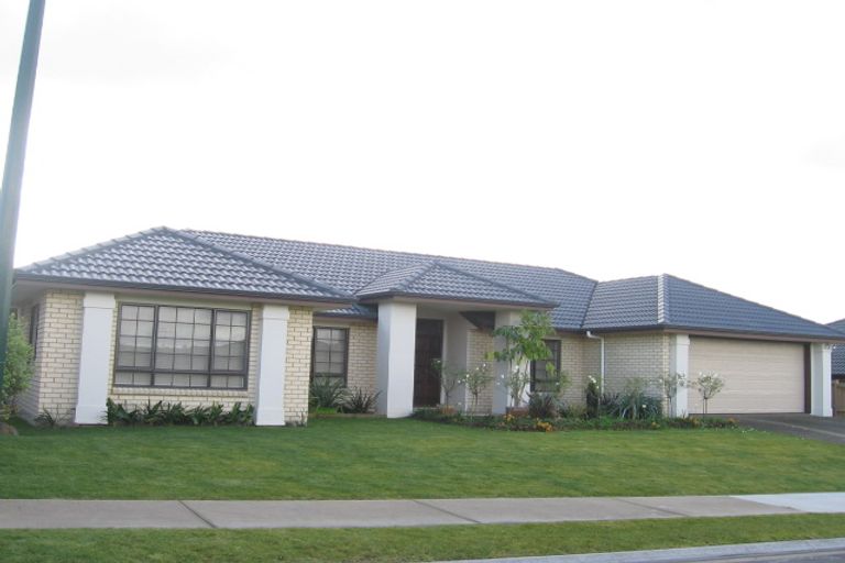 Photo of property in 3 Gordal Place, Flat Bush, Auckland, 2016