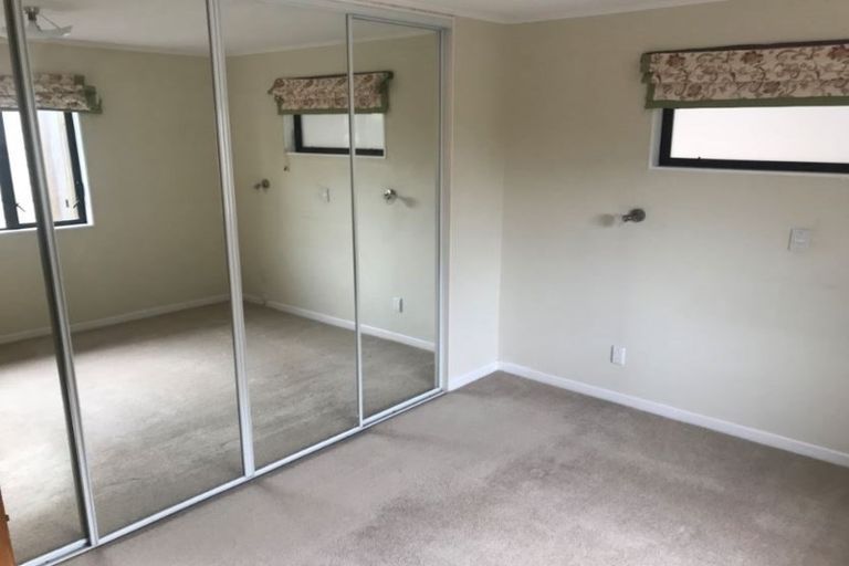 Photo of property in 190 Orangi Kaupapa Road, Northland, Wellington, 6012