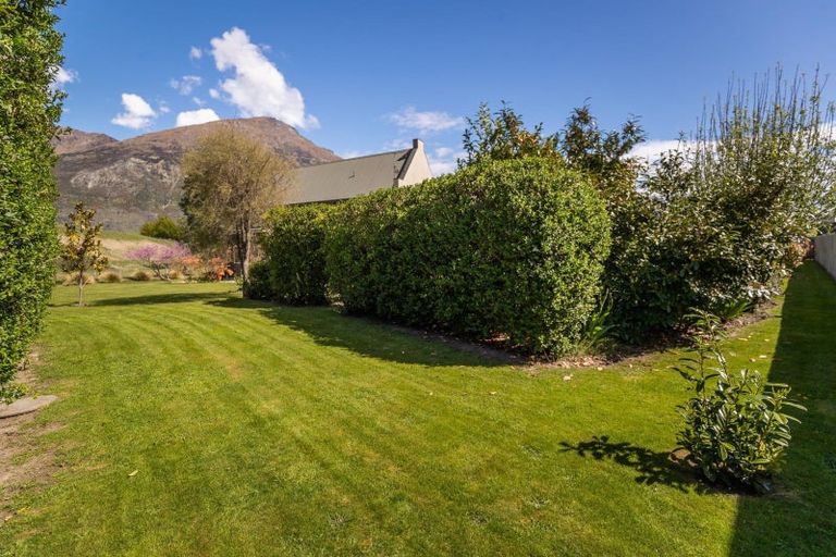 Photo of property in 11 Lorne Street, Lake Hayes, Queenstown, 9304