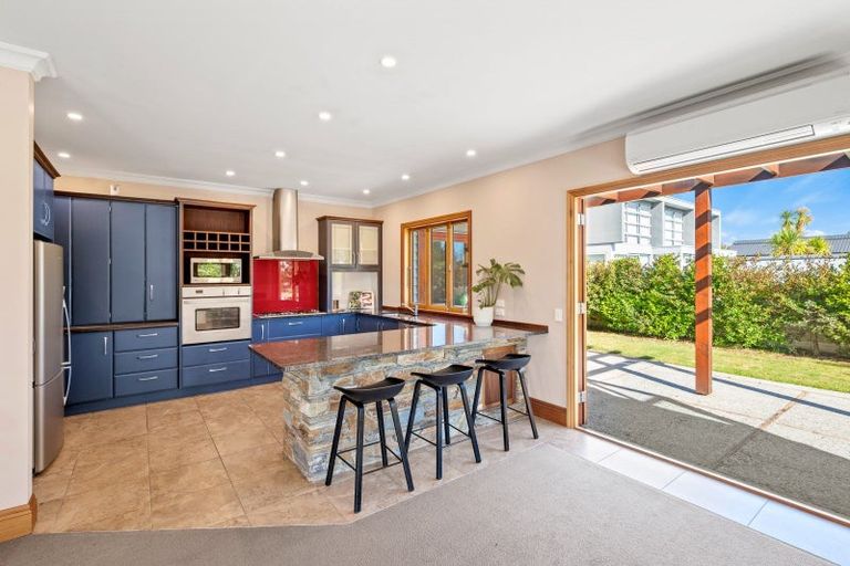 Photo of property in 32 Old Station Avenue, Wanaka, 9305