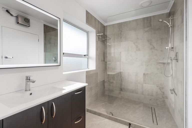 Photo of property in 90 Neill Street, Hornby, Christchurch, 8042