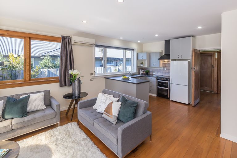 Photo of property in 69 Corson Avenue, Beckenham, Christchurch, 8023