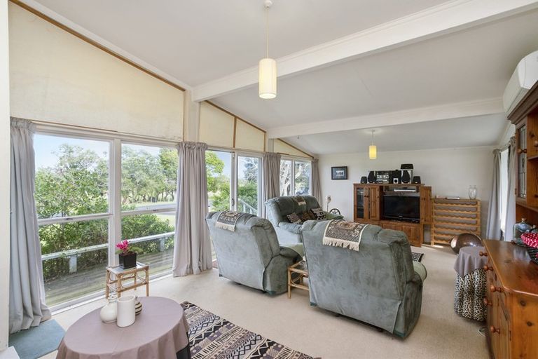 Photo of property in 54 Ambury Road, Mangere Bridge, Auckland, 2022