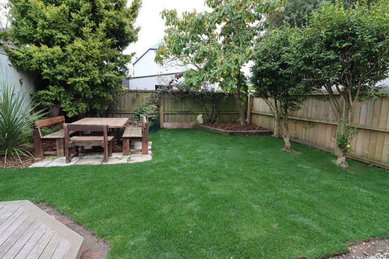 Photo of property in 89 Office Road, Merivale, Christchurch, 8014
