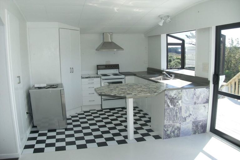 Photo of property in 1 Muritai Terrace, Hokio Beach, Levin, 5571