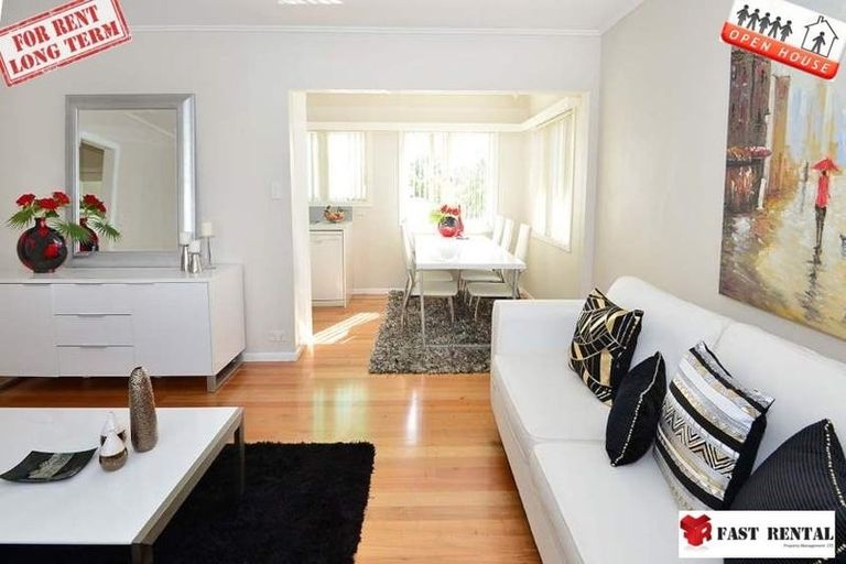 Photo of property in 1/66 College Road, Northcote, Auckland, 0627