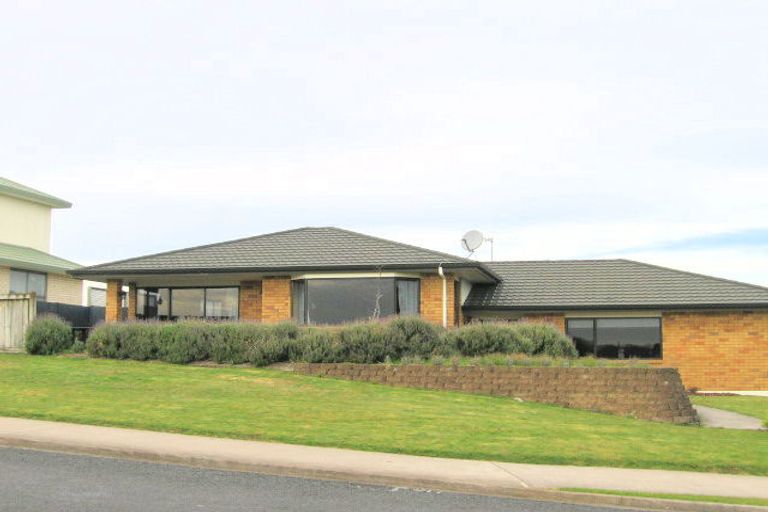 Photo of property in 57 Baverstock Road, Nawton, Hamilton, 3200