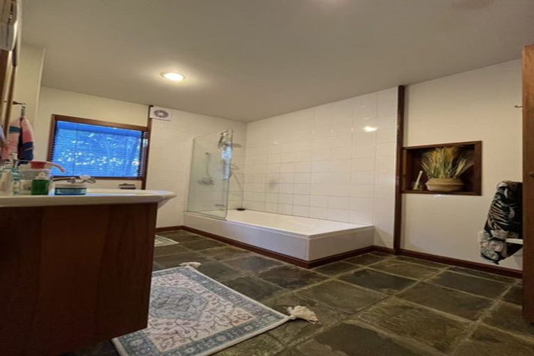 Photo of property in 134h Rangatira Road, Beach Haven, Auckland, 0626