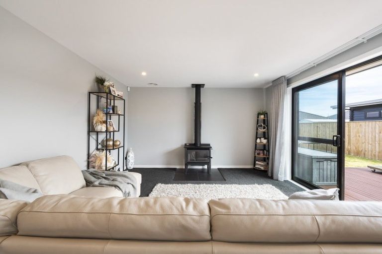 Photo of property in 12 Kanzan Grove, Feilding, 4702