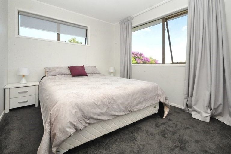Photo of property in 4 Wesleydale Place, Papakura, 2110