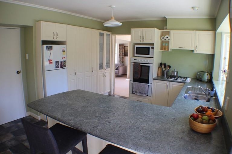 Photo of property in 42 Wai-iti Crescent, Woburn, Lower Hutt, 5010