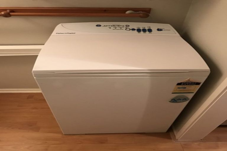 Photo of property in 32 Glamorgan Drive, Torbay, Auckland, 0630