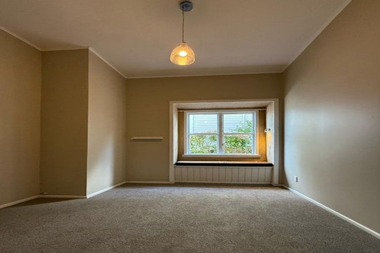 Photo of property in 66 Central Terrace, Kelburn, Wellington, 6012