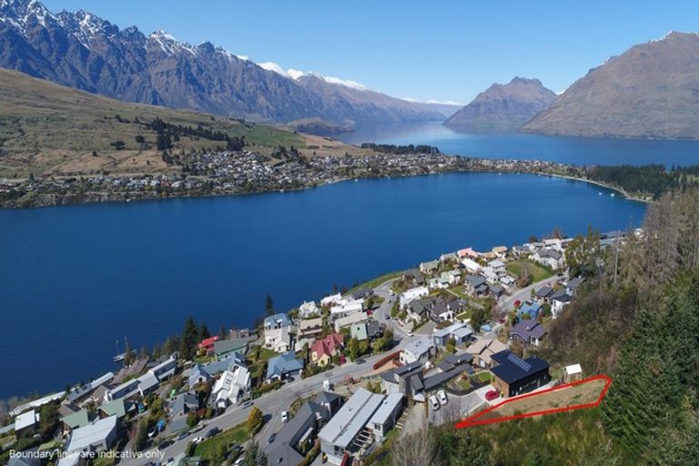 Photo of property in 16 Birch Lane, Queenstown, 9300