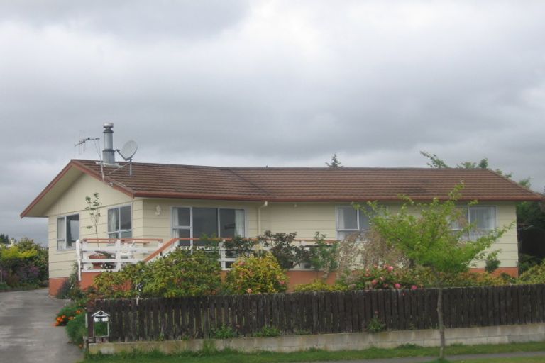 Photo of property in 22 Frederick Street, Two Mile Bay, Taupo, 3330