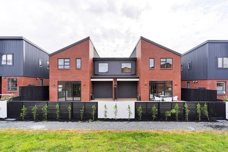 Photo of property in 19 Sioux Road, Hobsonville, Auckland, 0616