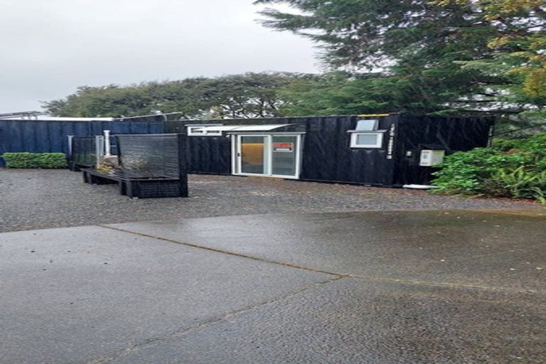 Photo of property in 19 Rauhuia Crescent, Parau, Auckland, 0604