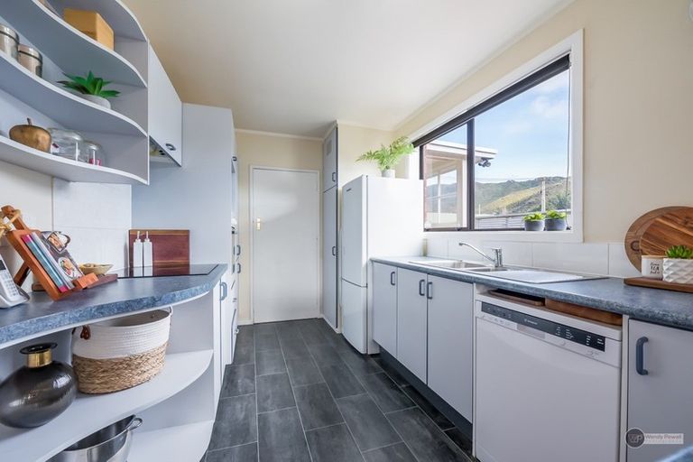 Photo of property in 3 Grierson Street, Naenae, Lower Hutt, 5011