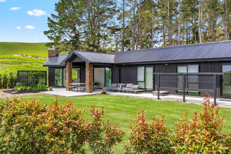 Photo of property in 1 Gumtree Way, Kaiwaka, 0573