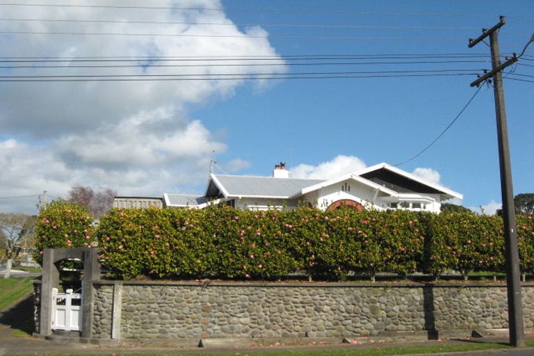 Photo of property in 42 Rimu Street, Strandon, New Plymouth, 4312