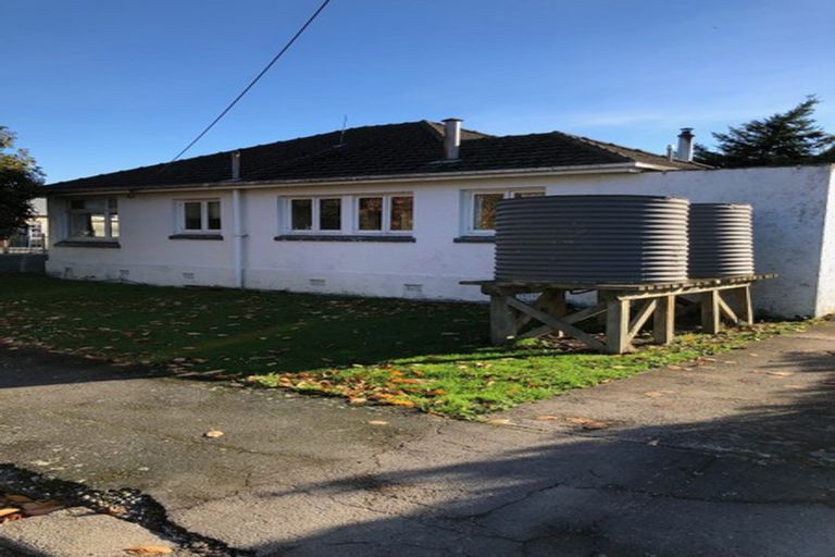 Photo of property in 13 Hunter Street, Edendale, 9825