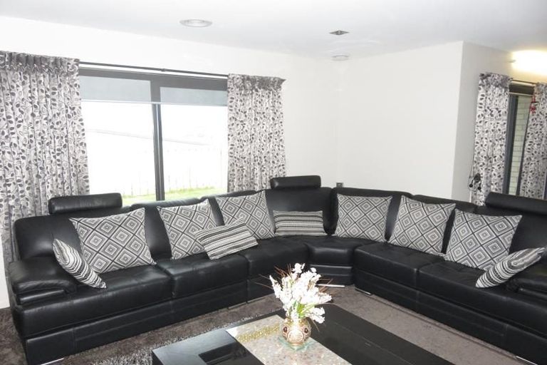 Photo of property in 5 Tea Tree Lane, Woodridge, Wellington, 6037