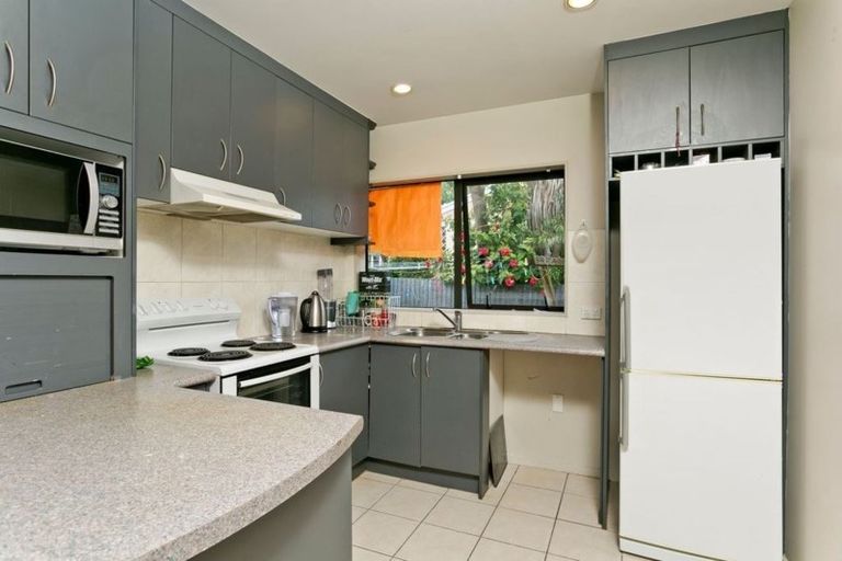 Photo of property in 672 Te Atatu Road, Te Atatu Peninsula, Auckland, 0610