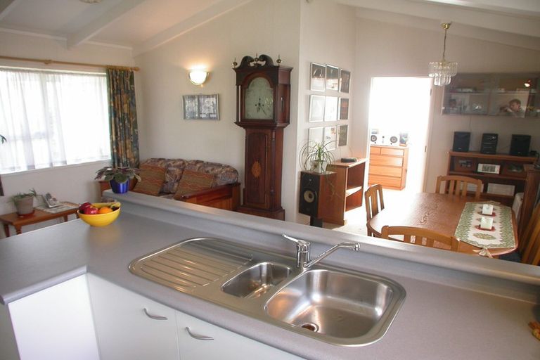 Photo of property in 2/40 Laurie Avenue, Papakura, 2110