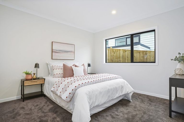 Photo of property in 116 Godfrey Drive, Orewa, 0931