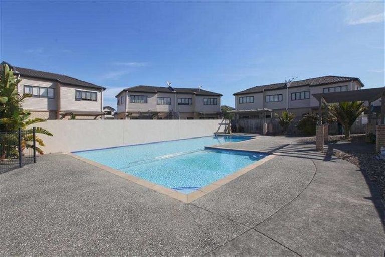 Photo of property in 11 Skip Lane, East Tamaki, Auckland, 2013