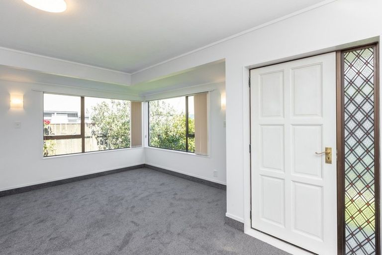 Photo of property in 24b Kotuku Place, Taradale, Napier, 4112