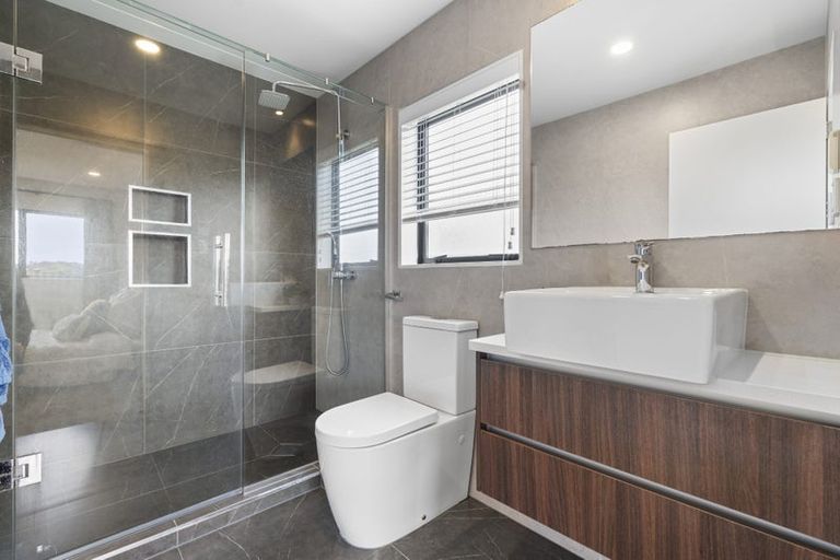 Photo of property in 8 Dinning Road, Riverhead, 0820