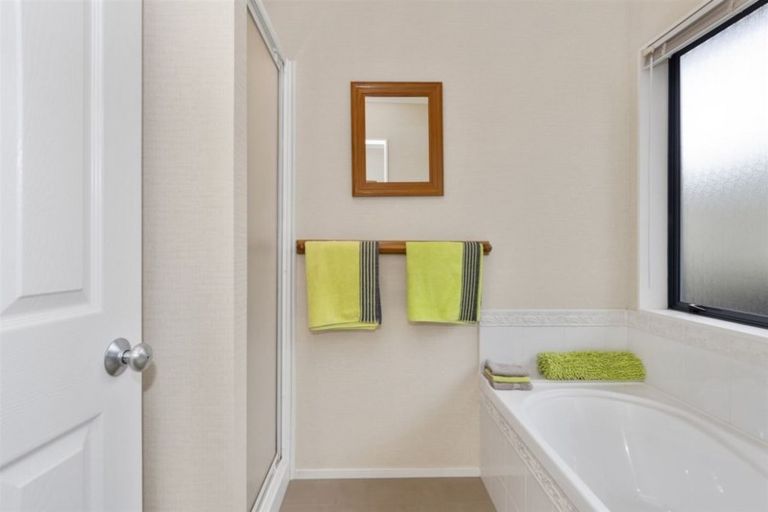 Photo of property in 17 Summerhaven Place, Ohauiti, Tauranga, 3112