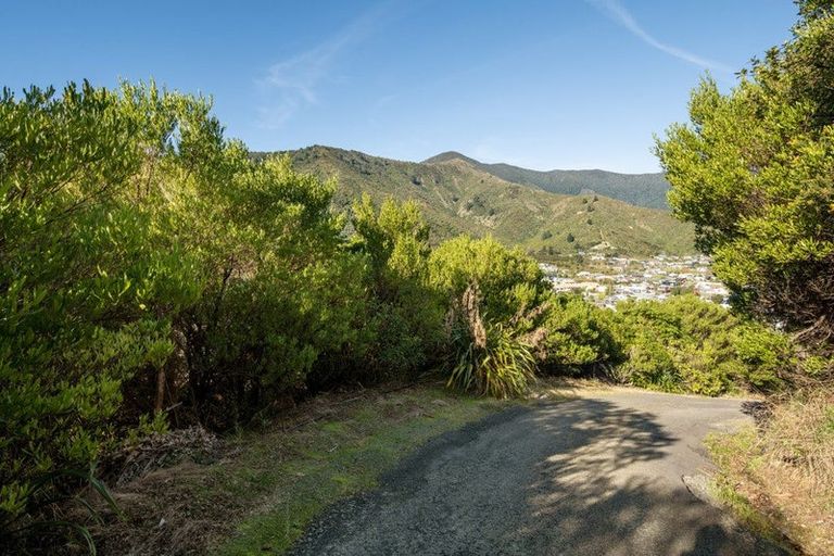 Photo of property in 37 Marina Drive, Waikawa, Picton, 7220