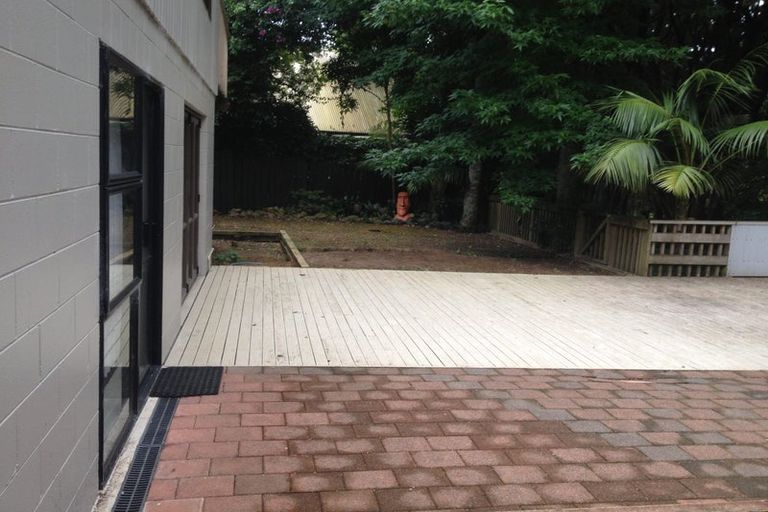 Photo of property in 6 Deodar Place, Totara Heights, Auckland, 2105