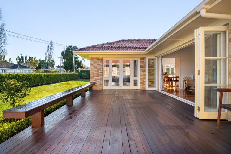 Photo of property in 12 Minchin Crescent, St Andrews, Hamilton, 3200