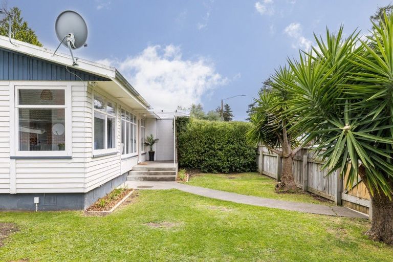 Photo of property in 2/201 Kenilworth Road, Mayfair, Hastings, 4122