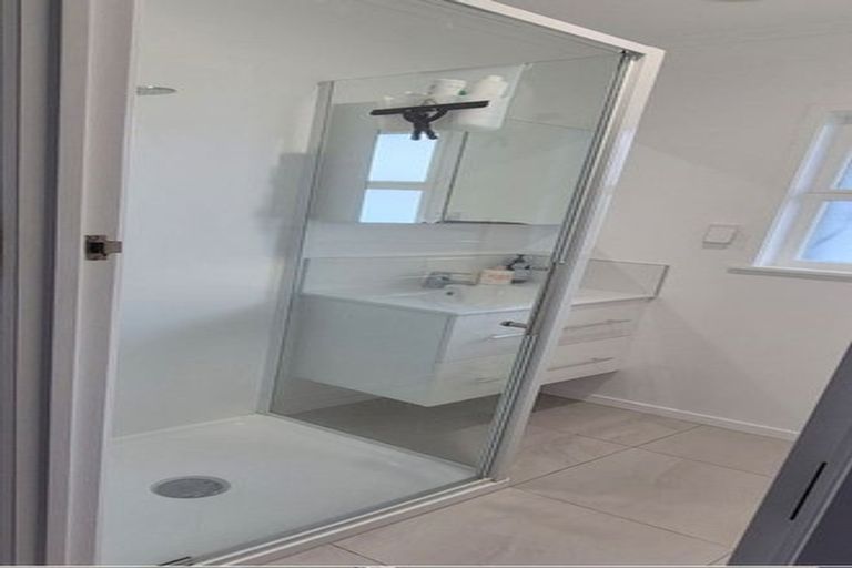 Photo of property in 2/58 Gardner Avenue, New Lynn, Auckland, 0600