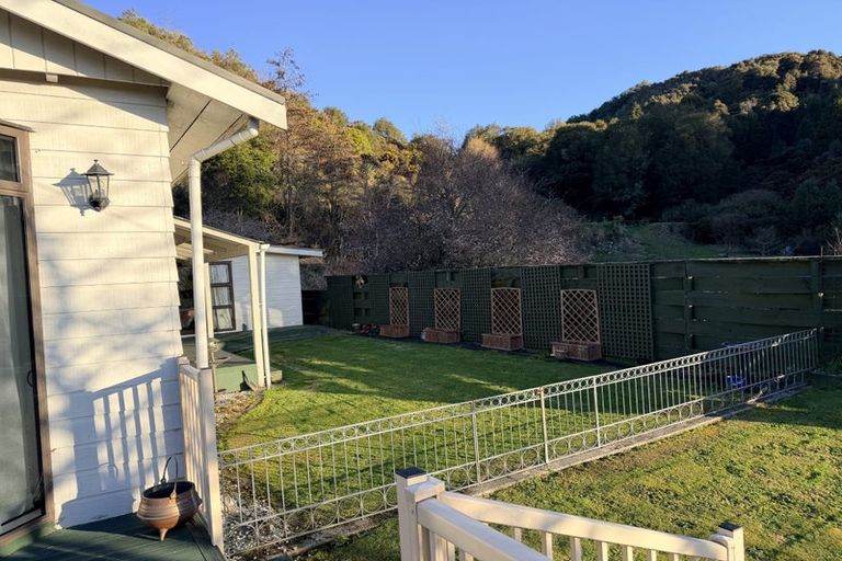 Photo of property in 9 Rosstown Road, Reefton, 7830